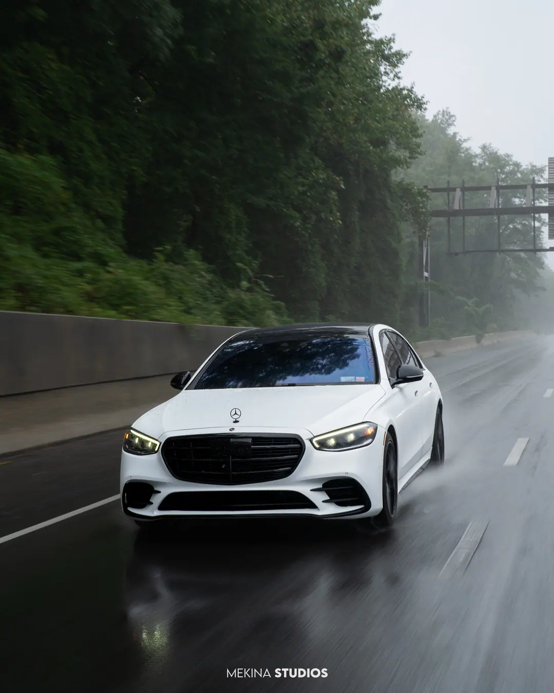 2021 Mercedes-Benz S580 — Wrap in Satin Frozen Vanilla — frame 2
